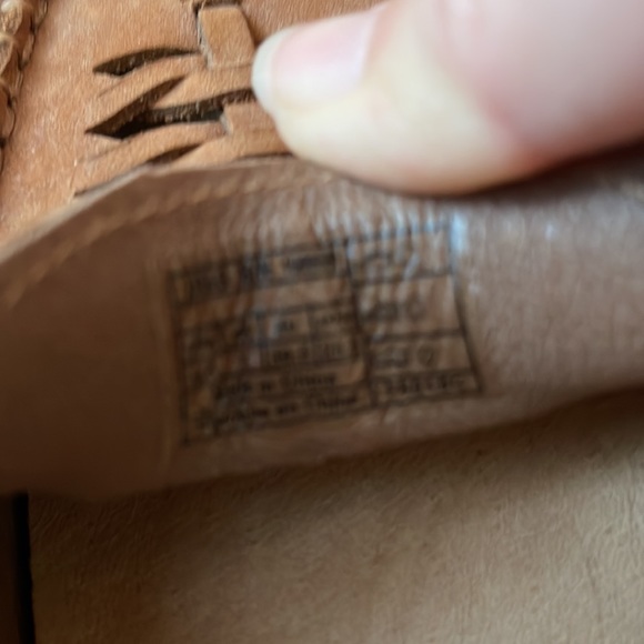 Ugg 8.5 slip ons - Picture 6 of 6